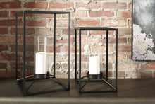 Load image into Gallery viewer, Dimtrois Candle Holder Set A2000133