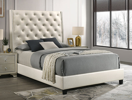 Chantilly Pearl Upholstered King Bed | 5265