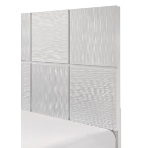 Denker White Panel Bedroom Set B4712