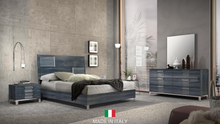 Load image into Gallery viewer, Delia Collection Italian Bedroom Set