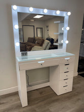 Load image into Gallery viewer, Glam1 White Vanity Set
