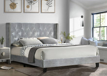Load image into Gallery viewer, Katy King Platform Bed Silver HH778