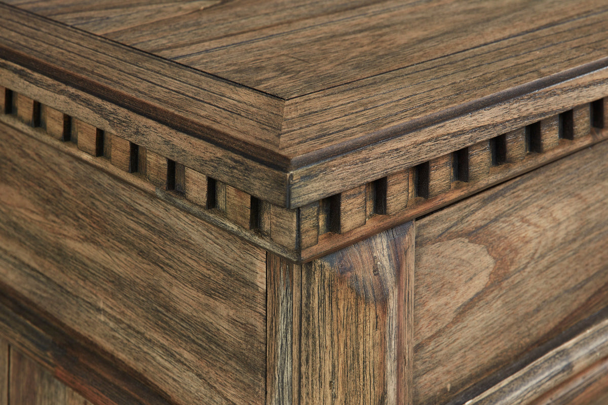 Markenburg Brown Panel Bedroom Set B77056