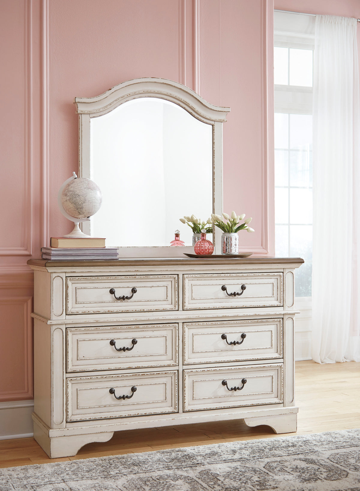 Realyn Chipped White Upholstered Panel Youth Bedroom Set
74384
