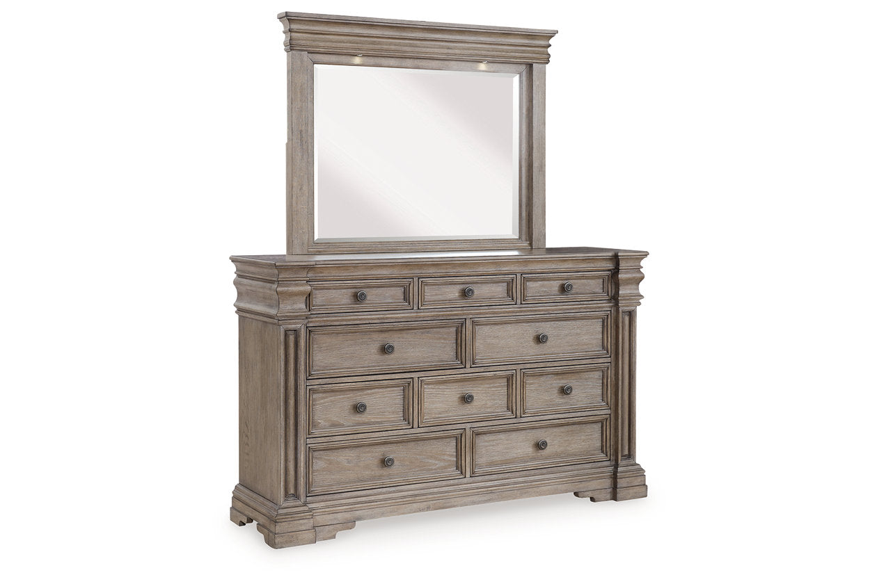 Blairhurst Light Grayish Brown Panel Bedroom Set B916
