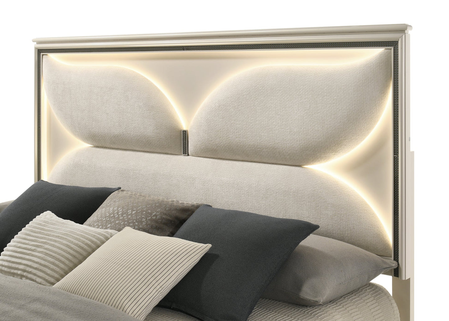 Hayma Mysterious Gold Finish Bedroom Set B6800