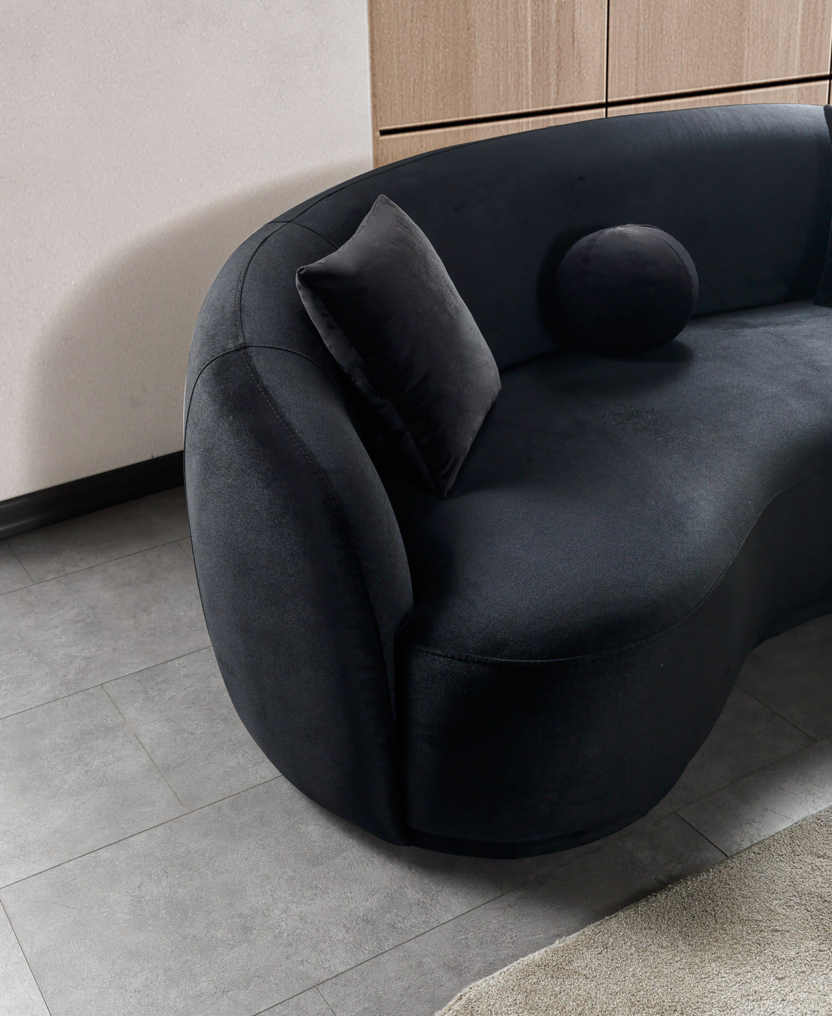 Bonita Black Velvet Living Room Set