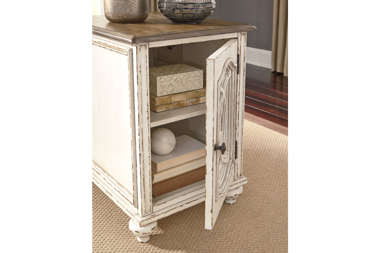 Realyn White/Brown 3pc Coffee Table Set T743