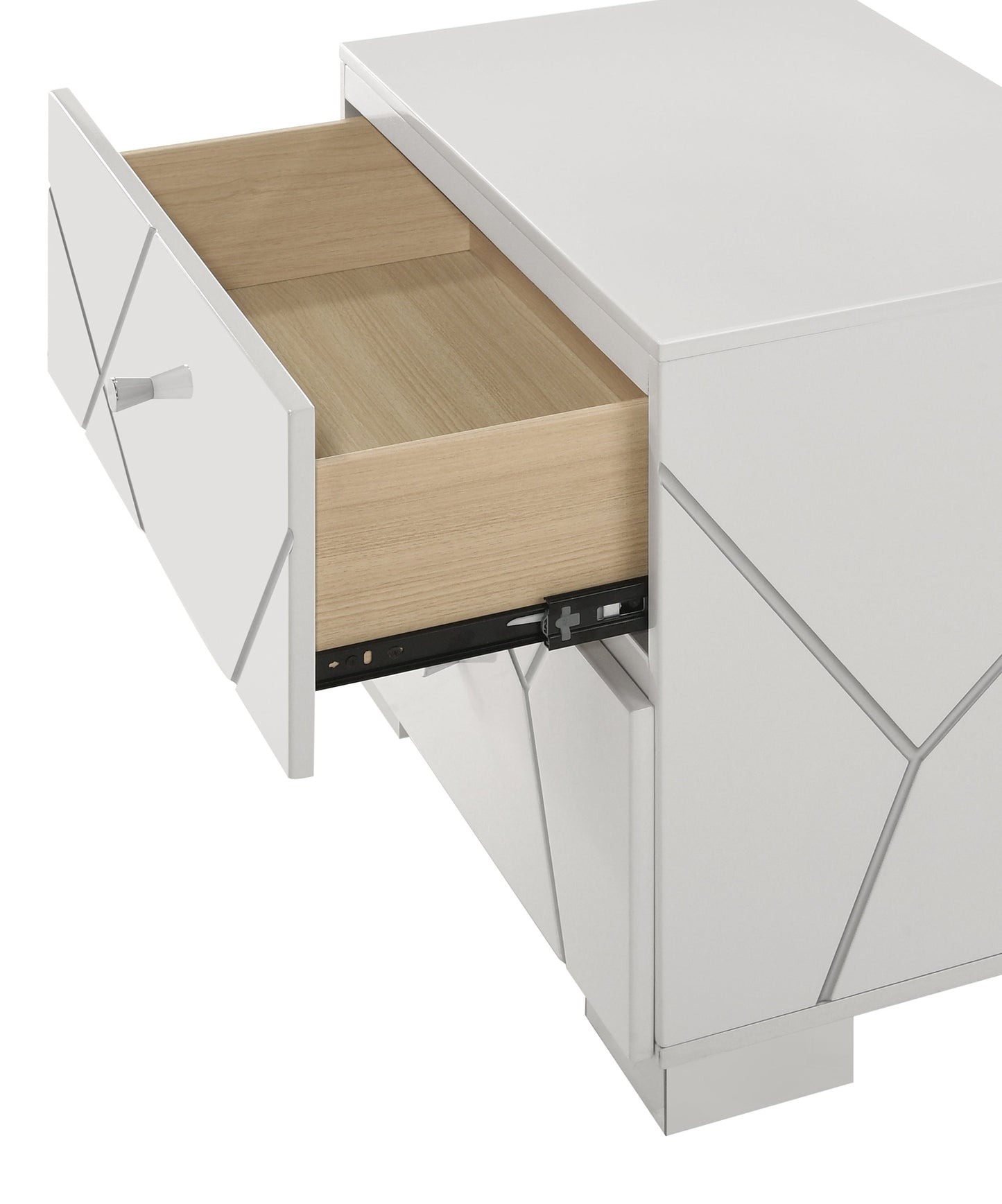 Ayla White Panel Bedroom Set B4520