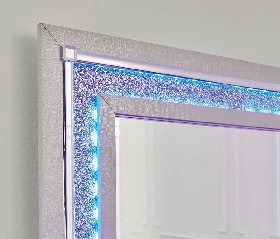 Zyniden Silver Panel LED Bedroom Set