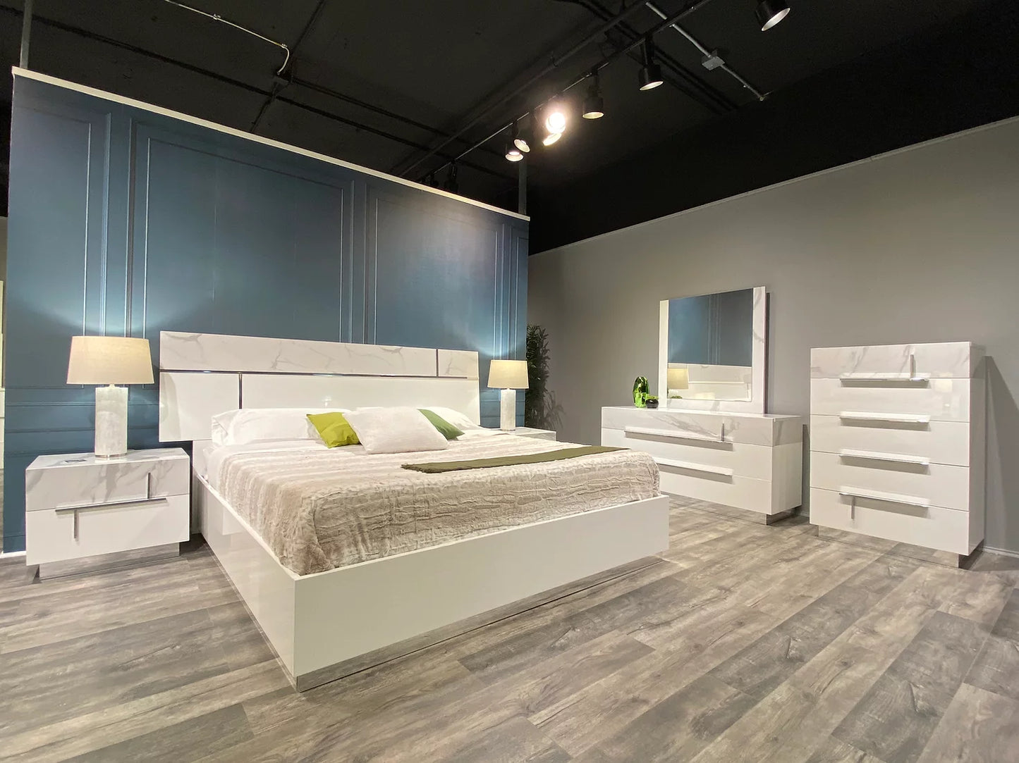 Sunset Collection White Italian Bedroom Set