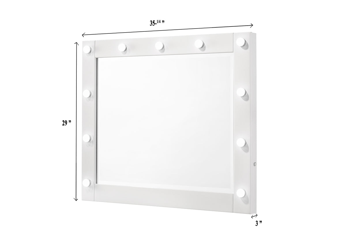 Avery White Makeup Vanity Set with Lighted Mirror
B4850