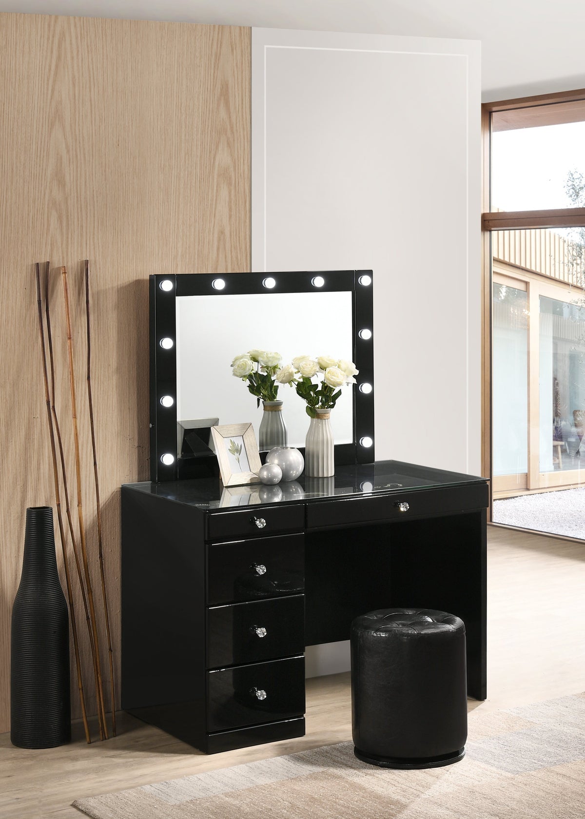 Morgan Black Makeup Vanity Set with Lighted Mirror
B4851