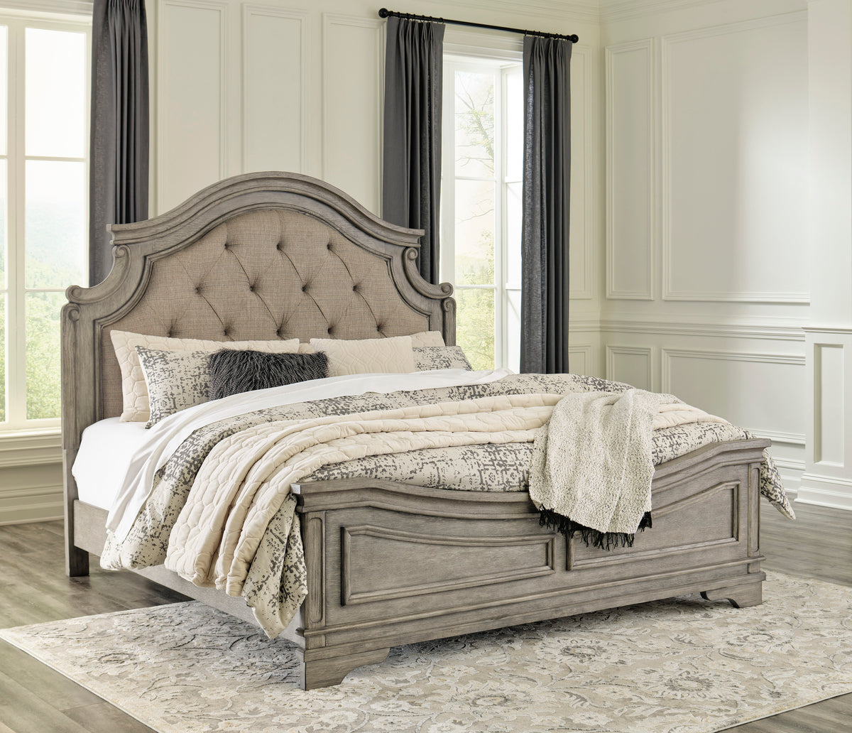 Lodenbay Antique Gray Upholstered Panel Bedroom Set
B751