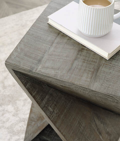 Zalemont Distressed Gray Accent Table A4000509