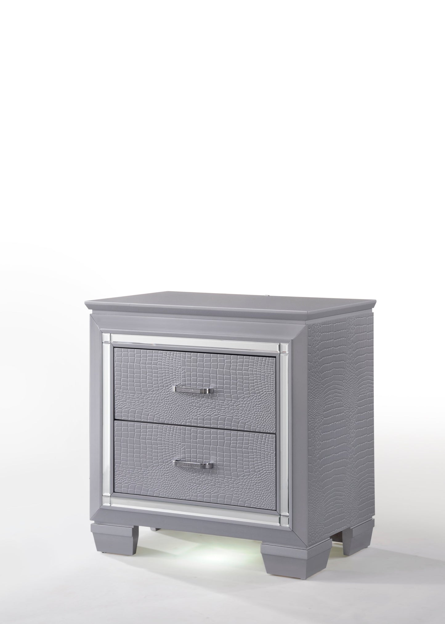 Lillian Silver LED Panel Bedroom Set | B7100 - Harwin Furniture