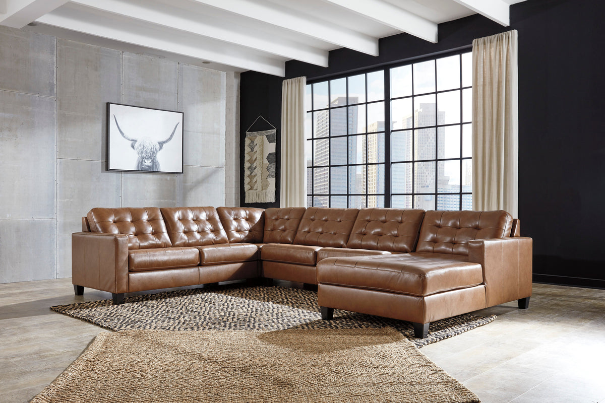 Baskove Auburn Large 4pc RAF Sectional 11102