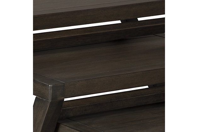 Cairnburg Nesting Accent Table (Set of 3)   A4000183