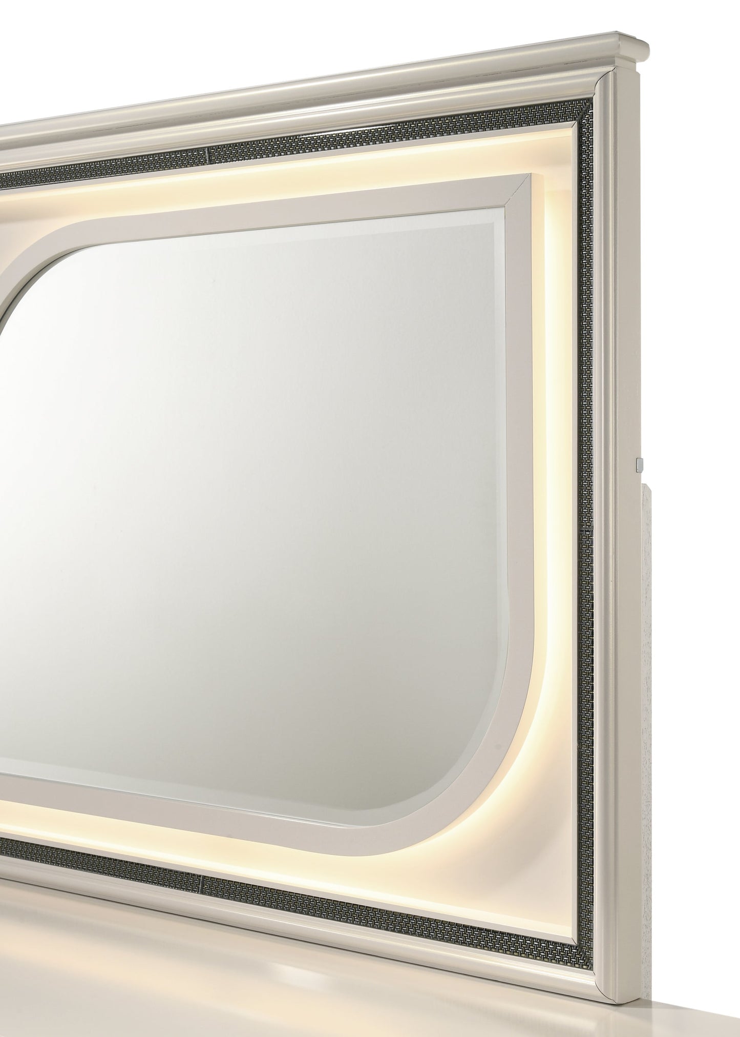 Hayma Mysterious Gold Finish Bedroom Set B6800