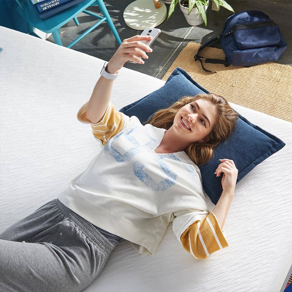 Elizabeth 8" King Gel Memory Foam Mattress (MEDIUM FIRM)
