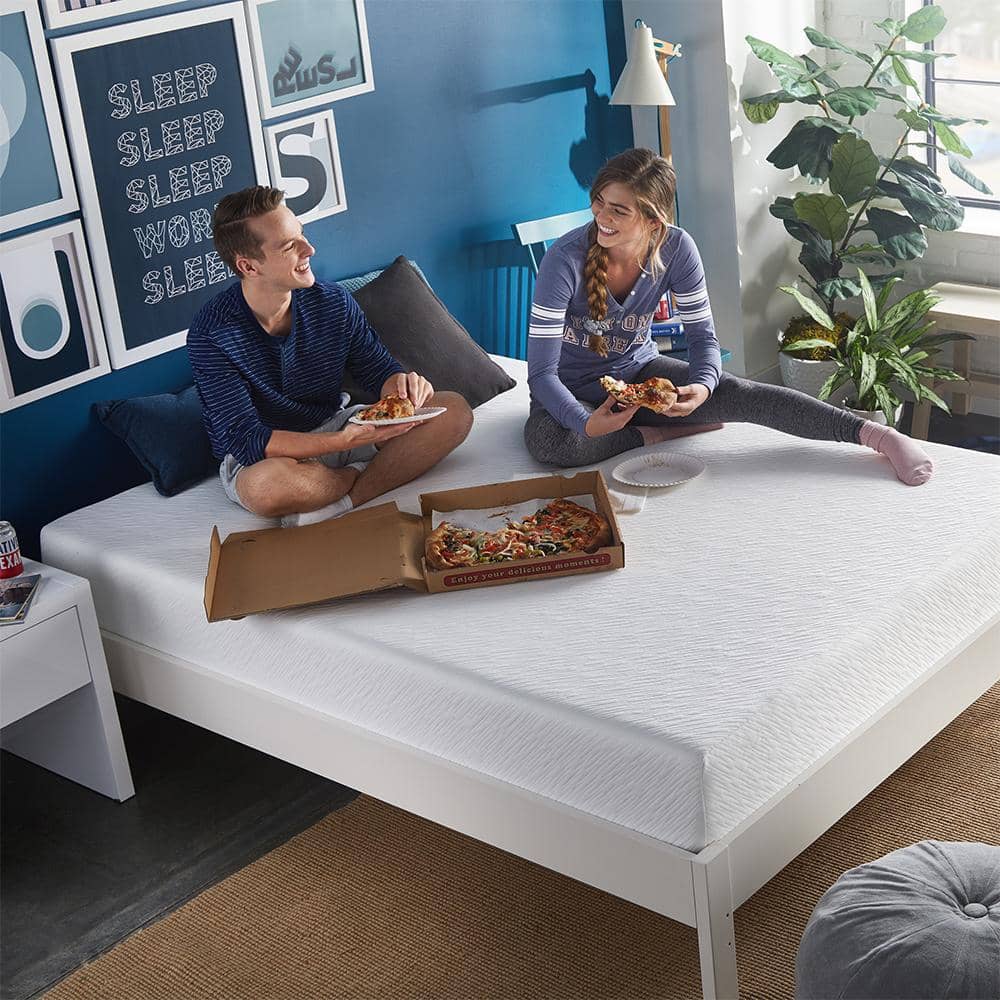 Elizabeth 8" King Gel Memory Foam Mattress (MEDIUM FIRM)