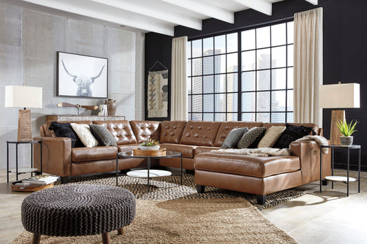 Baskove Auburn Large 4pc RAF Sectional 11102